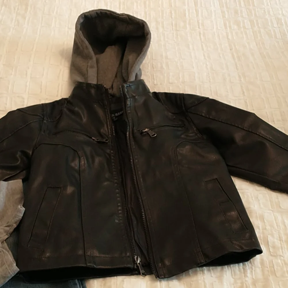 Faux‎ leather jacket and clothing set